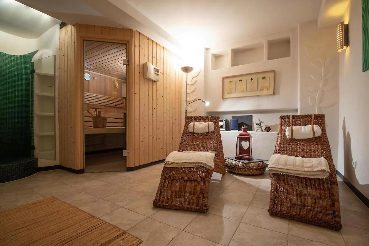 Landhaus Direkt Am See Mit Garten, Kamin & Sauna